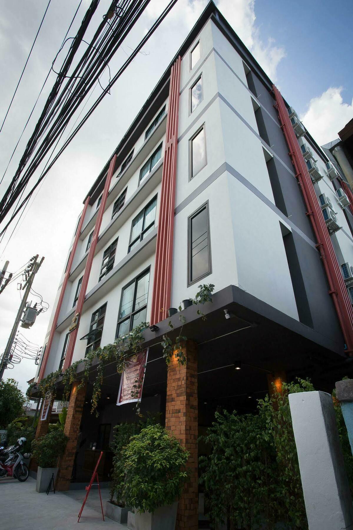 Noble Tarntong Boutique Bed & Breakfast Chiang Mai Exterior photo
